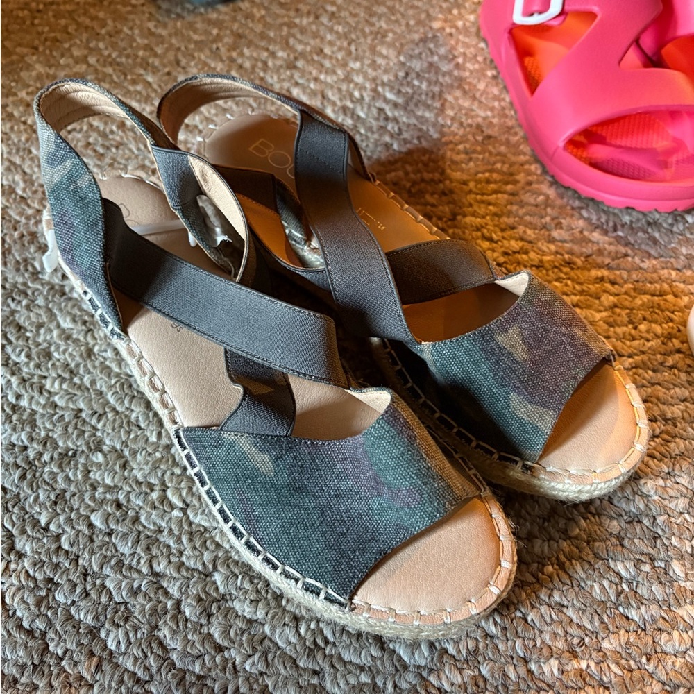 Stylish Camouflage Espadrille Sandals
